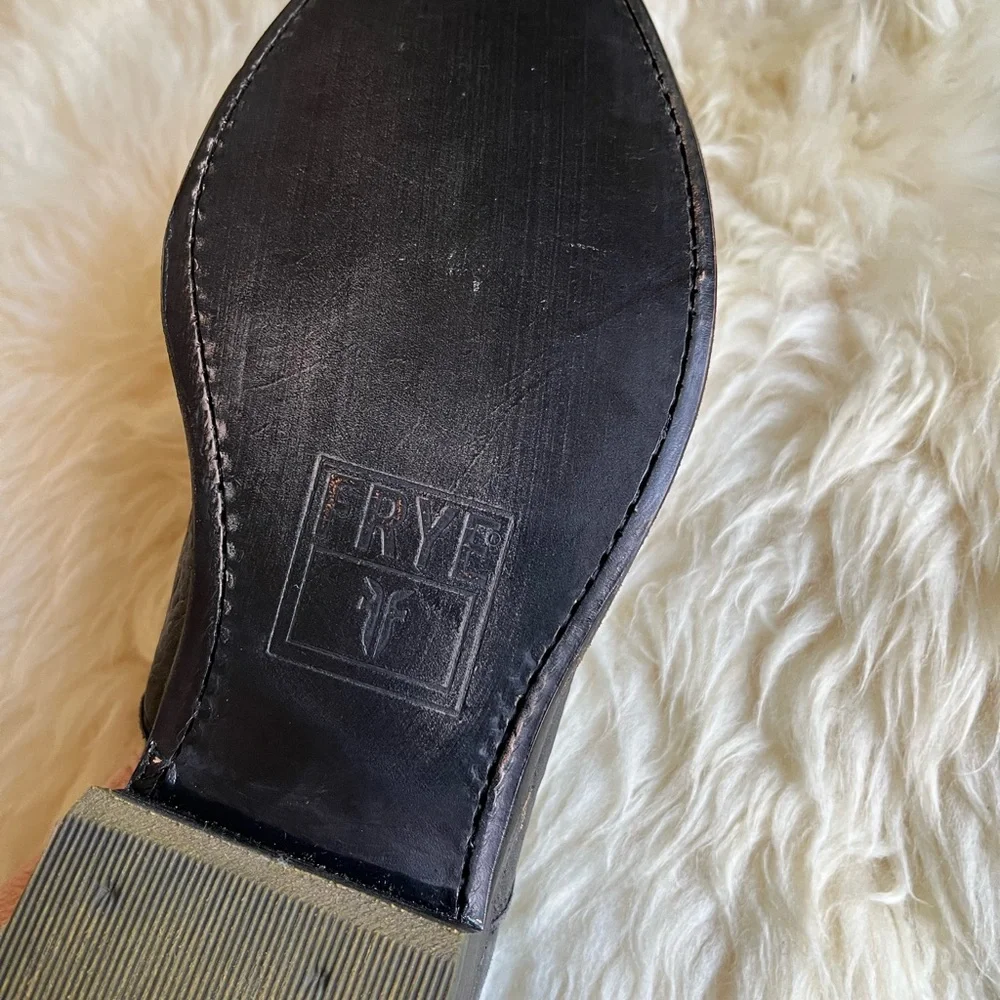 Frye Black Leather Pointed Western Ankle Booties - Picture 7 of 9